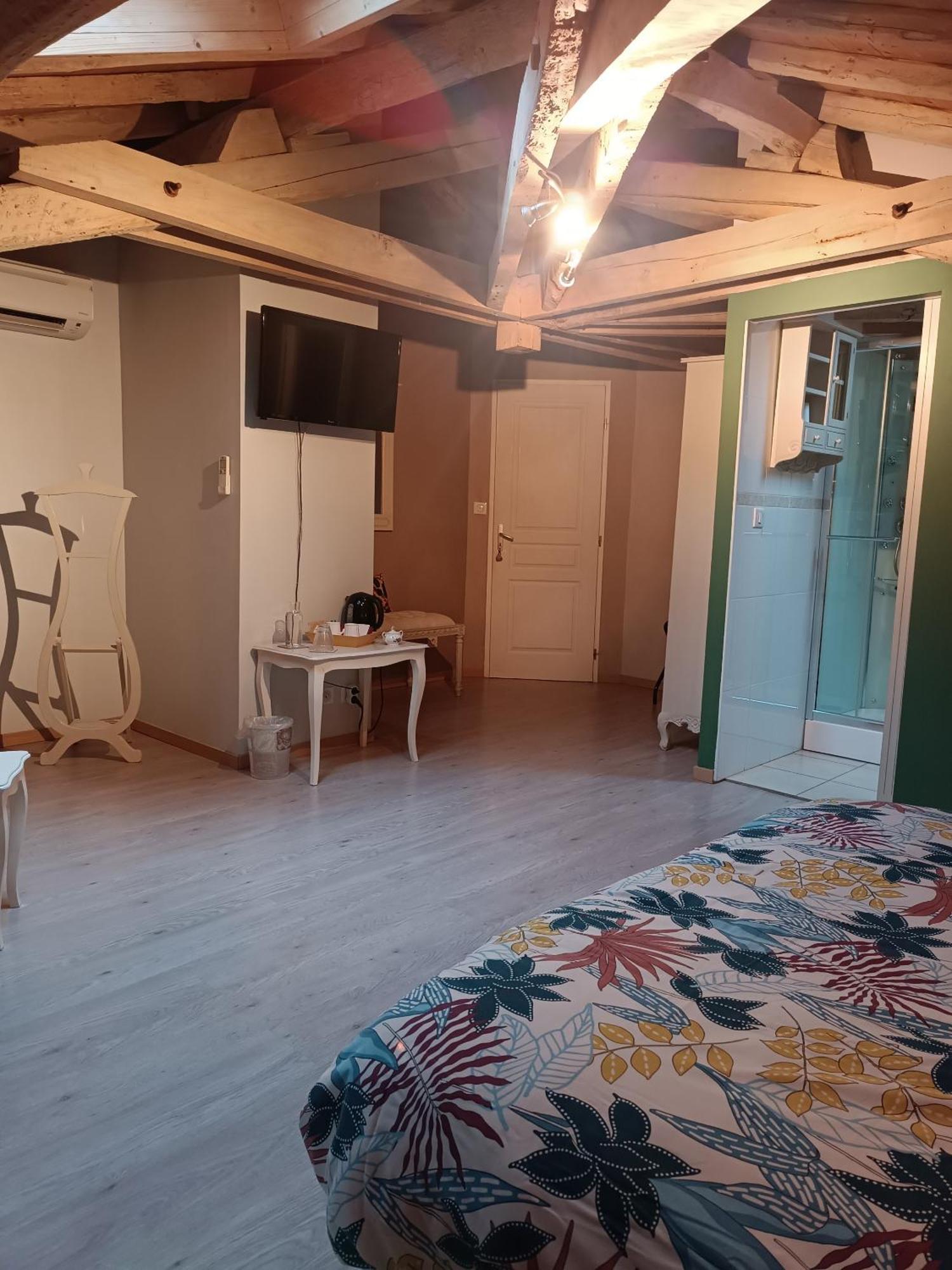 Le Jardin Des Cedres Hotel Lavaur  Ruang foto