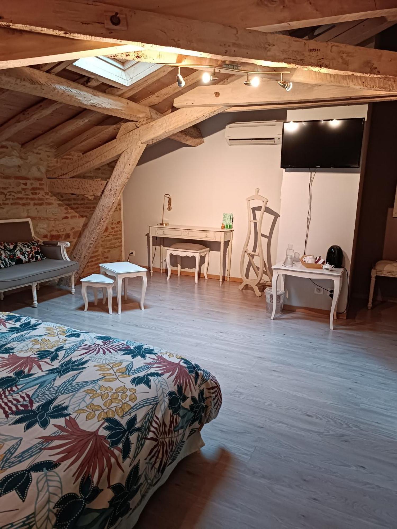 Le Jardin Des Cedres Hotel Lavaur  Ruang foto